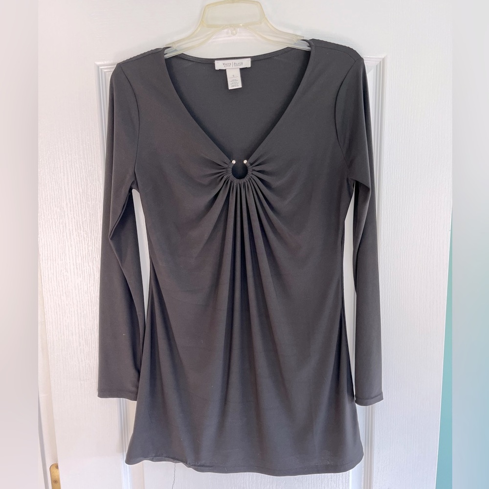 White House Black Market longsleeve v-neck top, size S